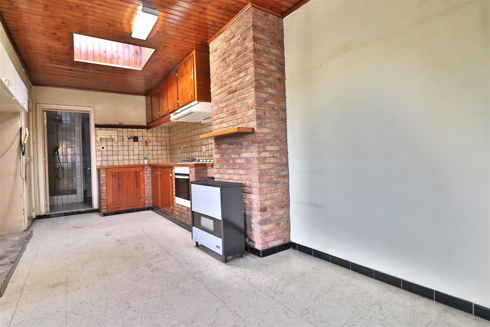 Rustig gelegen woning (grondige renovatie of heropbouw) - foto 3