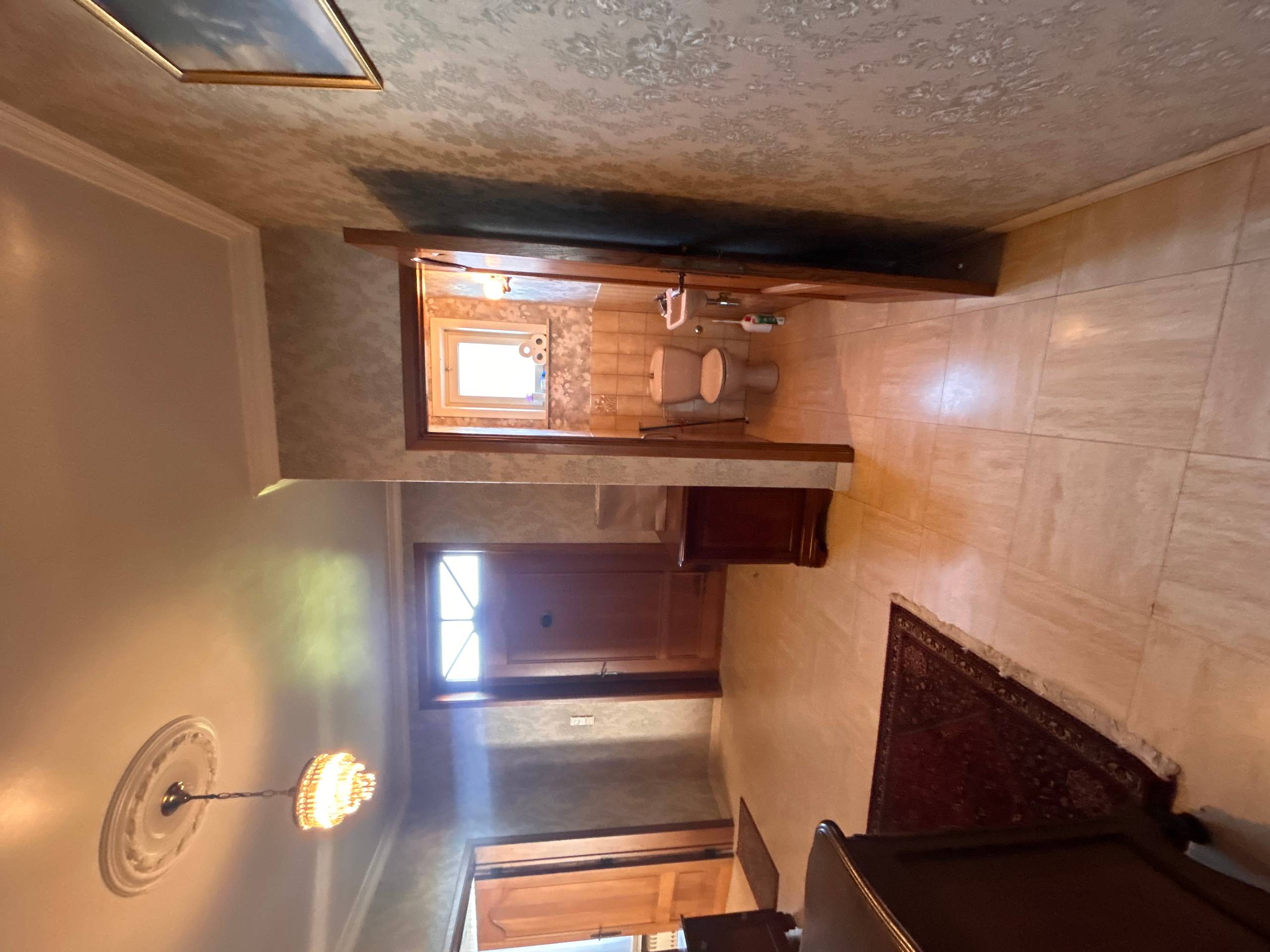 Ruime open bebouwing met 5 slaapkamers en 2 garages - foto 4
