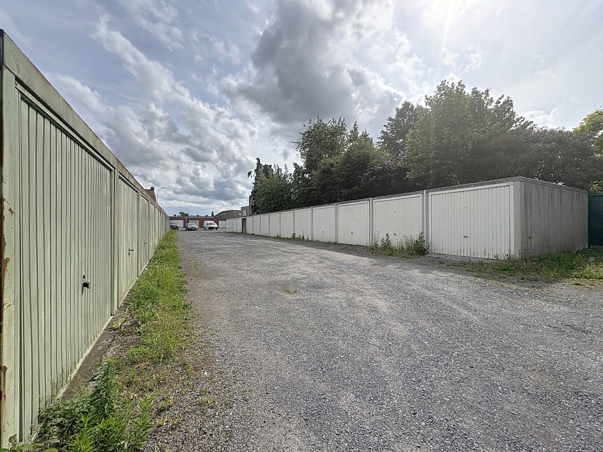 Opbrengsteigendom: garageboxen te koop in Sint-Eloois-Vijve - foto 3