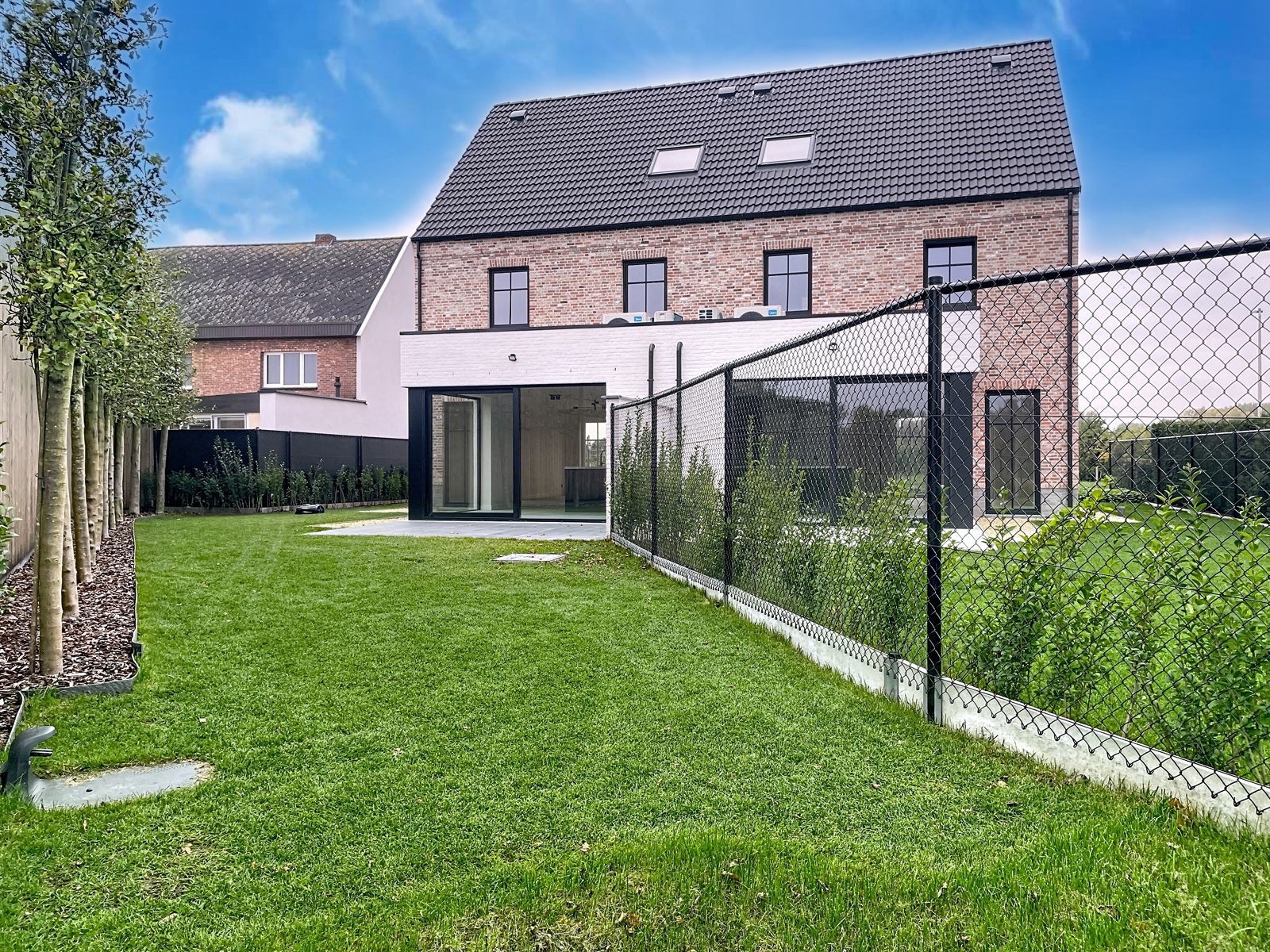 6% BTW MOGELIJK - VOLL AFGEWERKTE WONING - foto 2