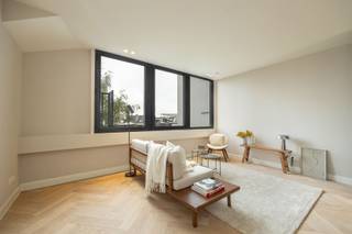 Projet de rénovation (2025) dans un manoir majestueux. Bienvenue à la Frankrijklei 140. Là où vous vous rendez au marché le samedi matin. Là...