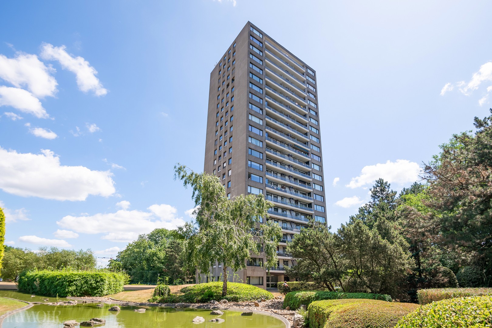 Licht &amp; ruim appartement op centrale ligging in Deurne - foto 1