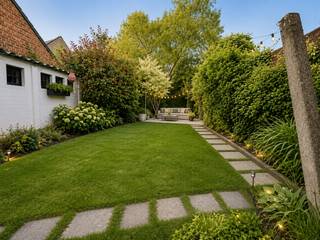 Te renoveren woning met 3 slaapkamers en leuke tuin op een totale oppervlakt van 215m². <br />Via A. I. hebben we alvast wat foto's laten bewerken om te tonen wat de mogelijkheden zijn...