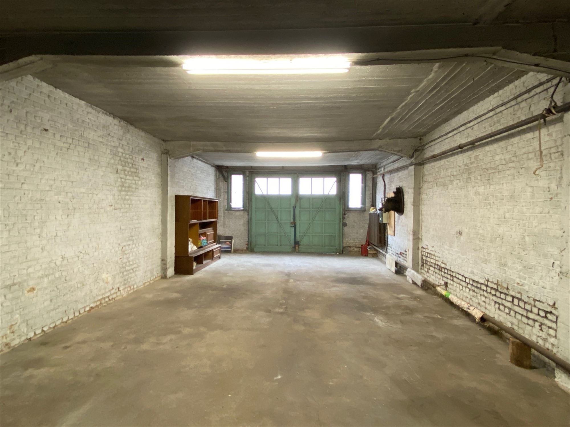 Ruim magazijn nabij centrum Aalst - foto 3