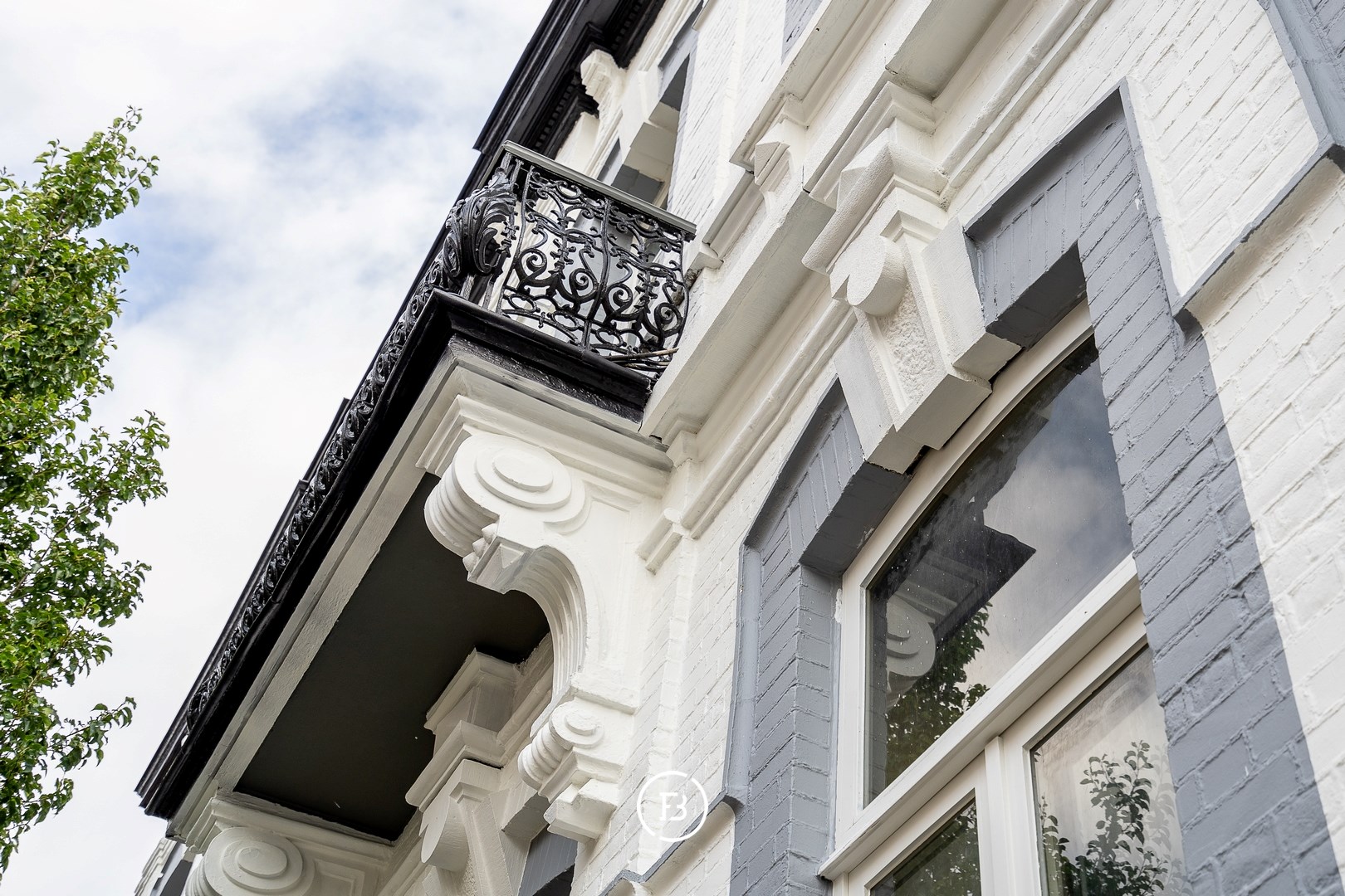 Eclectic townhouse - photo 2