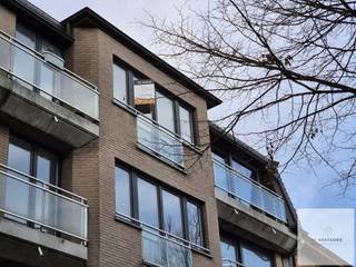 Dit aangename appartement bevindt zich op een centrale, uiterst bereikbare locatie in het hart van Aalter. Alle winkels, scholen, openbaar...