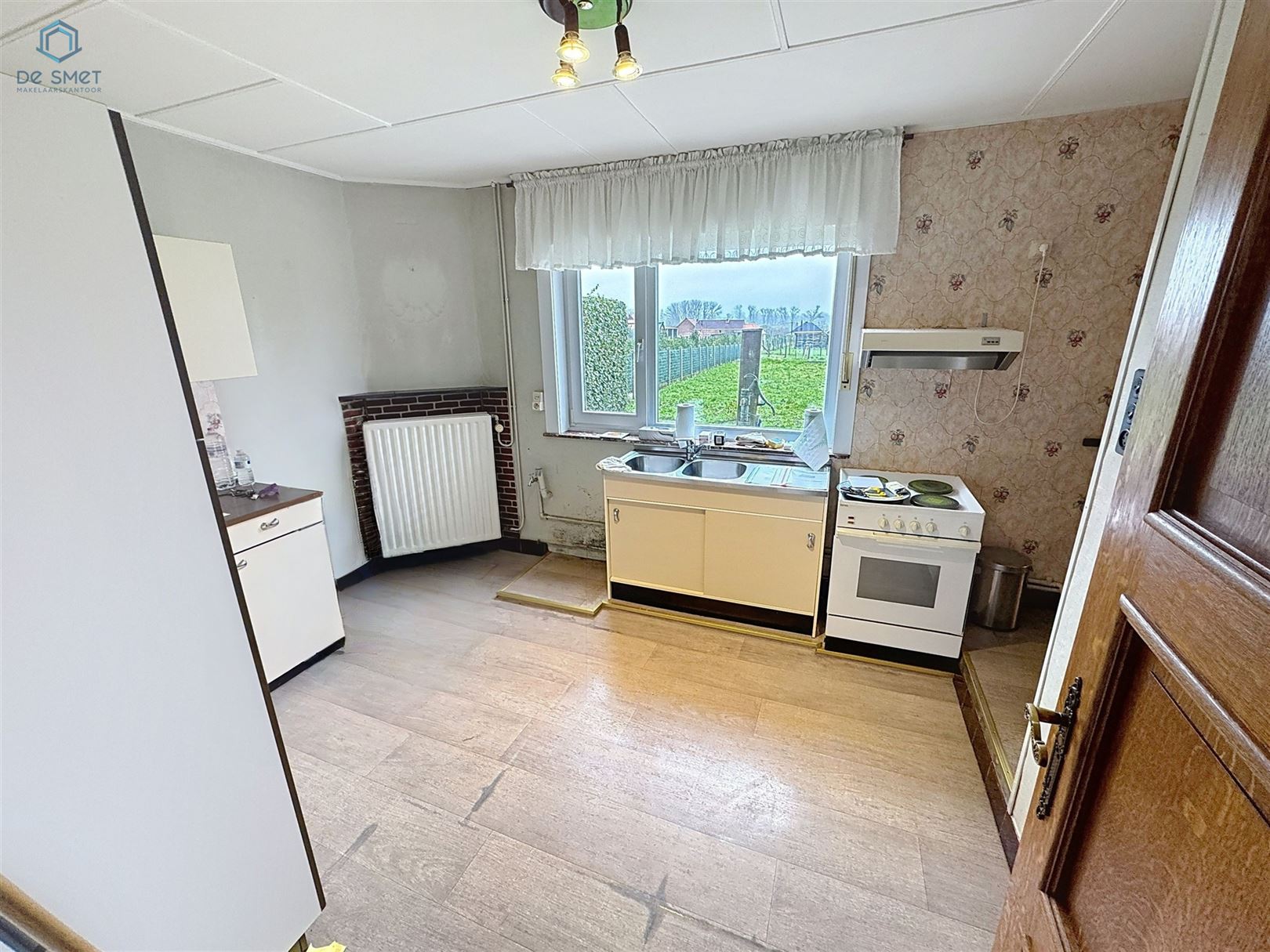 Charmante te renoveren gezinswoning met 4 slaapkamers, garage en grote tuin rustige ligging in Viane - foto 4