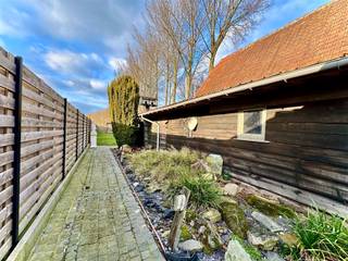 UNIEK GELEGEN WONING TE KOOP!Altijd al gedroomd om in de gavers te wonen? Dan is dit u kans!!Indeling: inkomhal, living, douchekamer, keuken met...
