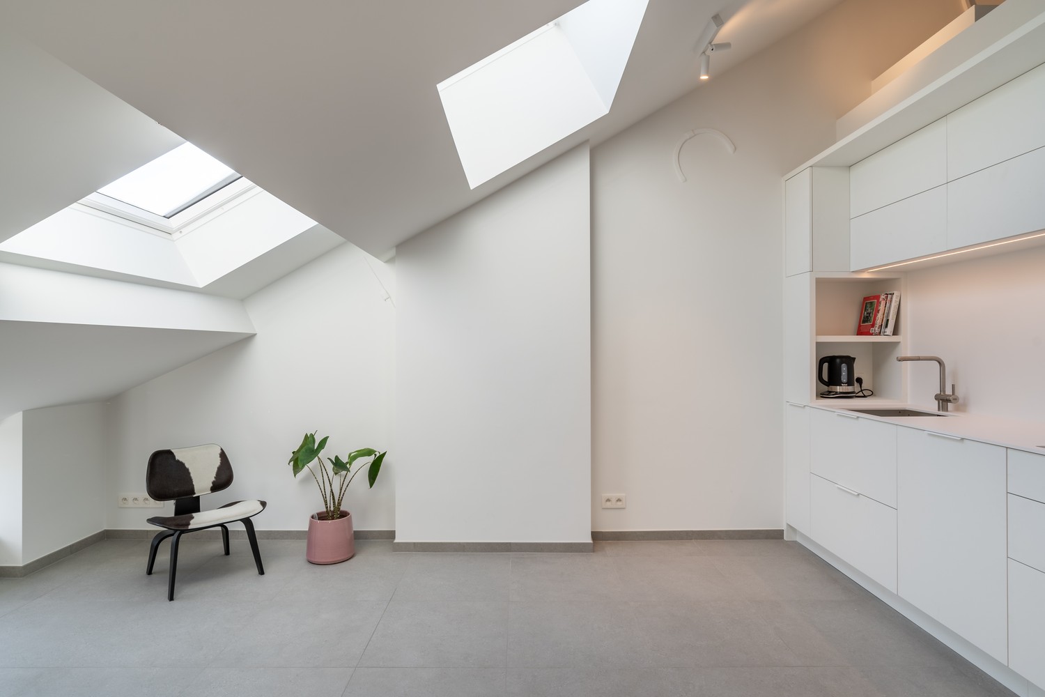 Volledig gerenoveerd 1-slaapkamerappartement op de ring rond Leuven ! - foto 1