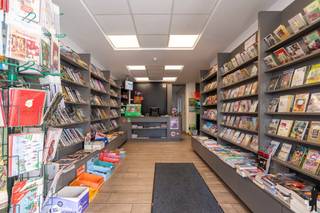 Vennootschap te koop: handelfonds incl. vastgoedGoed draaiende krantenwinkel te Brecht (Sint-Lenaarts).Ontdek deze charmante handelswoning met veel...
