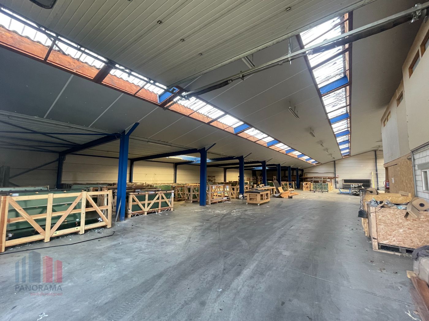 1.130 m² magazijn met kantoor en 500 m² buitenterrein - photo 3
