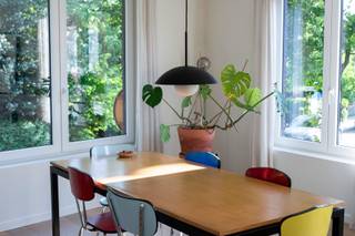 Op zoek naar een instapklaar appartement op een toplocatie?Dit prachtig gerenoveerde hoekappartement biedt een unieke combinatie van licht, ruimte en...