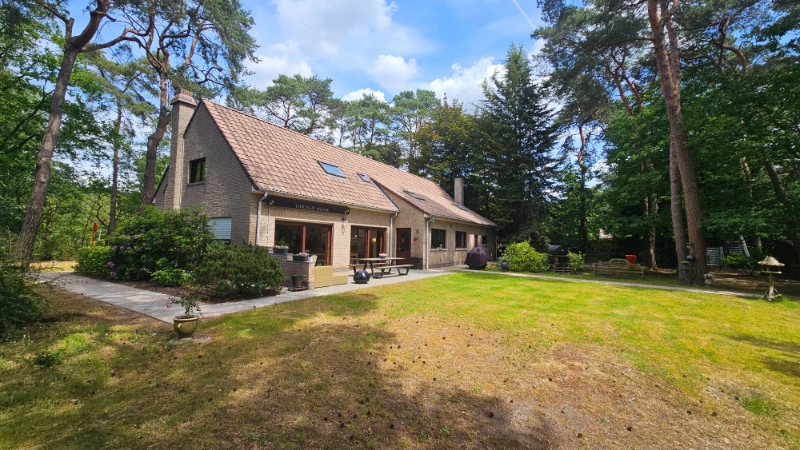 Mooi gelegen villa 330m² op 28 are tegenover natuur-wandelgebied - foto 2
