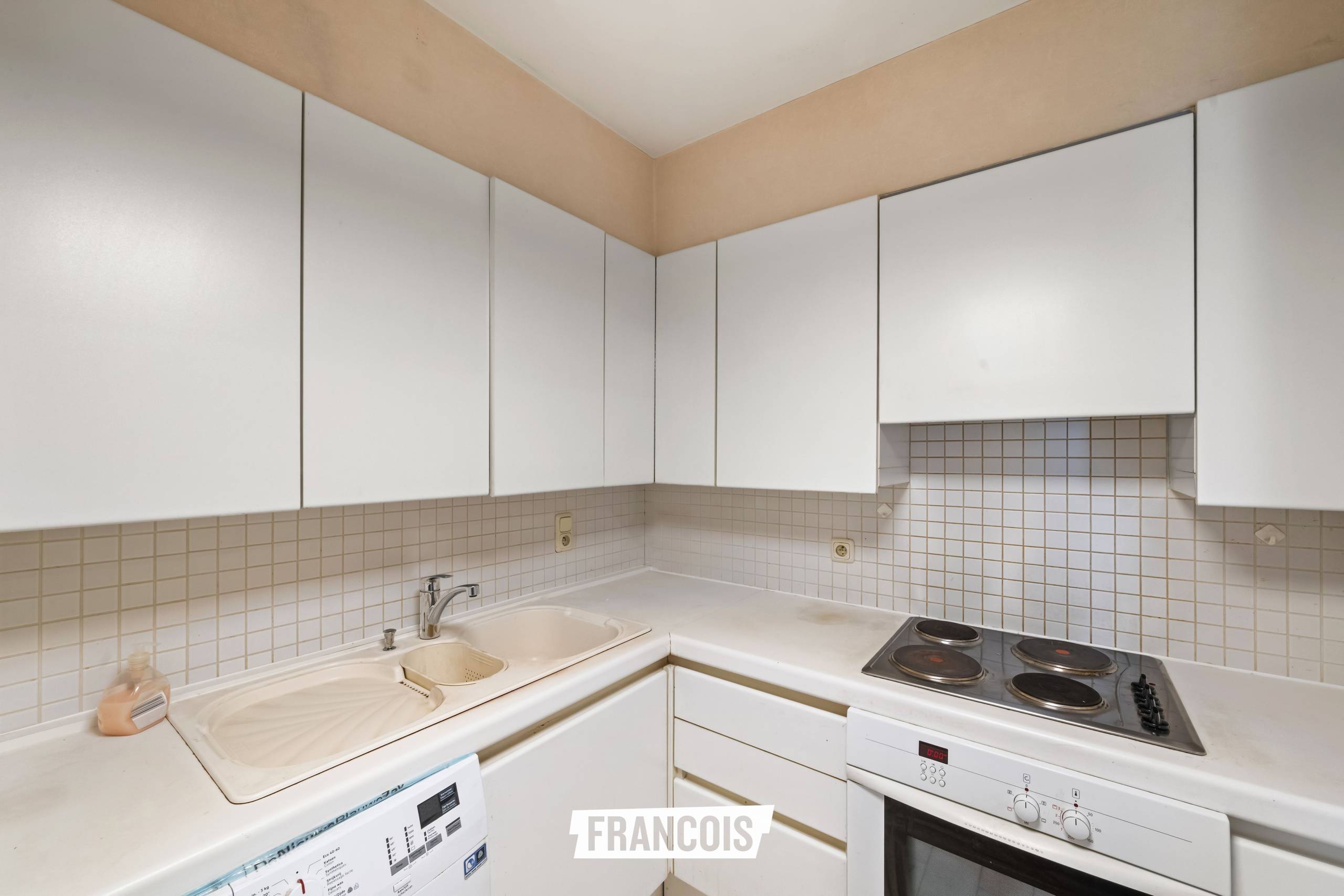 Ruim appartement nabij Petit Paris te Oostende. - foto 5