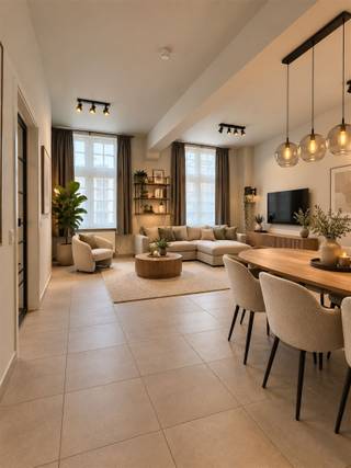 <p><span>Prachtige assistentiewoning met staanplaats gelegen in het hartje van Dendermonde </span></p><p><span> </span></p><p><span>Deze assistentiewoning is gelegen In het centrum van Dendermonde aan de Vlasmarkt, in het </span><span>project 'Prinsenhof'</span><span> </span><span>, beter gekend als het voormalige Zwartezusterklooster. Dit complex dat met respect voor de historische bouwstijl werd uitgewerkt en toch moderne uitstraling heeft, geeft u een echt thuisgevoel. </span><span>Midden in de stad maar tevens toch binnen een oase van rust en stilte</span><span> kan u genieten van een </span><span>actieve en sociale omgeving</span><span> met de nodige ondersteuning indien gewenst.</span></p><p><span> </span></p><p><span>De ruime lichtrijke flat, gelegen op de tweede verdieping, is rolstoeltoegankelijk en voorzien van een eigen ingerichte keuken en badkamer met douche. Verder beschikt de flat over 1 ruime slaapkamer en bijkomende opbergruimte.. </span></p><p><span> </span></p><p><span>De centrale ontmoetingsruimte, waar zich vroeger de kapel bevond, is ideaal voor de bewoners. Het is een ruimte waar men gezellig kan bijpraten en iets kan drinken, alsook kan u genieten achteraan van de binnentuin, gemeenschappelijke terrassen en bibliotheek. Gemeenschappelijke activiteiten worden regelmatig vrijblijvend georganiseerd. Kan u wat hulp gebruiken of wilt u uw leven zorgelozer maken? Dankzij deze assistentie woning is dit helemaal mogelijk. Dankzij haar centrale ligging, hoeft u maar buiten te stappen en kan u nog steeds genieten van het stadsleven, de wekelijkse markt of een koffie. Daarnaast zal </span><span>vzw Familiehulp</span><span> steeds ter beschikking staan om aan de noden en het comfort van de bewoner te beantwoorden. </span></p><p><span> </span></p><p><span>Aankoop van de ruime staanplaats verplicht aan 29.900,00 euro. </span></p><p><span> </span></p><p><span>Deze woning biedt u een kwaliteitsvol leven en is volledig is aangepast aan uw noden. </span></p><p><span> </span></p><p><span></span><span>Kom dit fijne project bekijken op afspraak T. 052/55.55.55 | <span>info@immotwins.be</span></span><span> </span></p><p><span> </span></p>