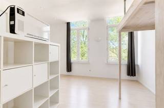 Are you interested in viewing this studio? Request your visit below! This studio is located in a highly desirable location, near t Groen Kwartier &...