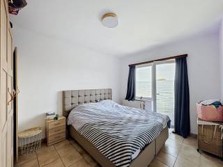 <p><strong>Te huur: verzorgd appartement in een residentiële buurt van Vilvoorde, op Joost van Den Vondelstraat 4.</strong></p><p>Dit energiezuinige appartement (EPC-label B) beschikt over twee slaapkamers, een praktisch terras, een volledig ingebouwde keuken en een private kelder. Gelegen in een rustige woonomgeving, met alle voorzieningen binnen handbereik.</p><p><br /></p><p><strong>Belangrijkste ruimtes:</strong></p><ul><li>Inkomhal</li><li>Living met toegang tot het terras</li><li>Volledig ingebouwde keuken</li><li>Twee slaapkamers</li><li>Badkamer met douche en toilet</li><li>Berging</li><li>Individuele private kelder</li><li>Staanplaats</li></ul><p><strong>Troeven:</strong></p><ul><li>Energiezuinig (EPC-label B)</li><li>Volledig ingebouwde keuken</li><li>Private kelder en staanplaats</li></ul><p><strong>Maandelijkse provisie</strong>: € 150 (voor onderhoud gemene delen, syndicus, minuterie en chauffage privatief)</p><p><br /></p><p>Neem vandaag nog contact op met Sara De Maeyer voor een bezoek via: https://mijnhuurprofiel.be/property/0226df34-016b-463e-b844-ac679fe78558</p><p><br /></p><p>JOUW DROOMAPPARTEMENT. ZO GEVONDEN!</p>