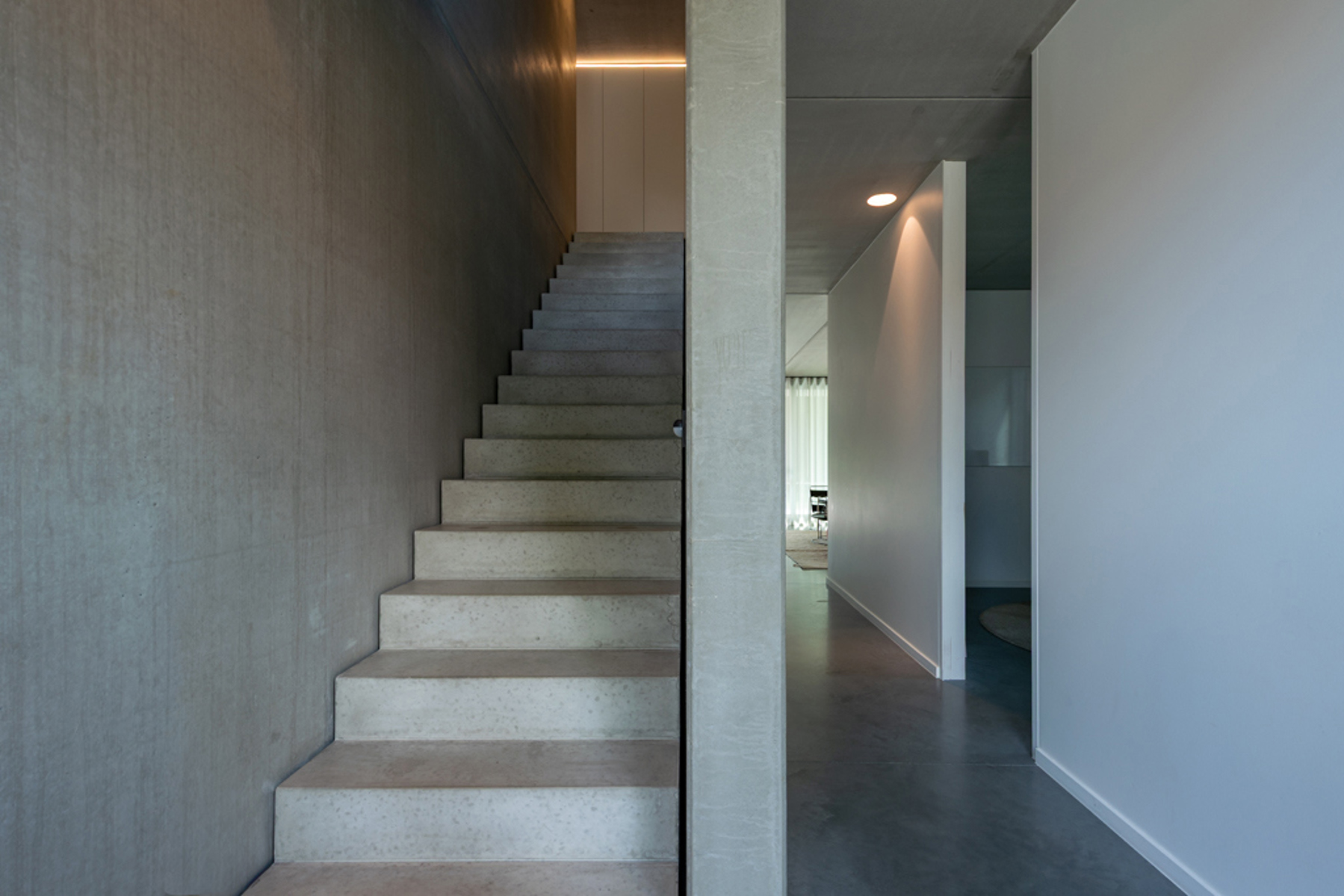 ENERGIEZUINIGE CONCRETE HOUSE OP TOPLOCATIE - foto 4