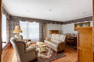 Thoroughly to be modernized house on a plot of 760 m², conveniently located in a rural setting near the village center of Putte. This well-kept house...