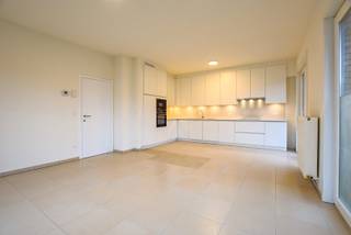 Goed gelegen 2-slaapkamerappartement (70m²) te Nieuwpoort, gelegen vlakbij het stadspark en de visserskaai. Dit gezellige appartement is gevestigd...