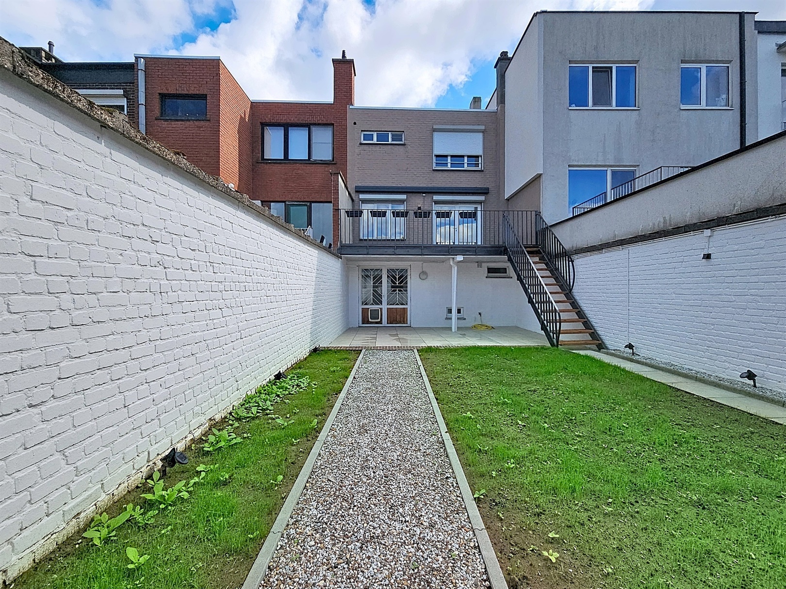 Ruime bel-étage woning met tuin en garage nabij het UZ! - foto 5