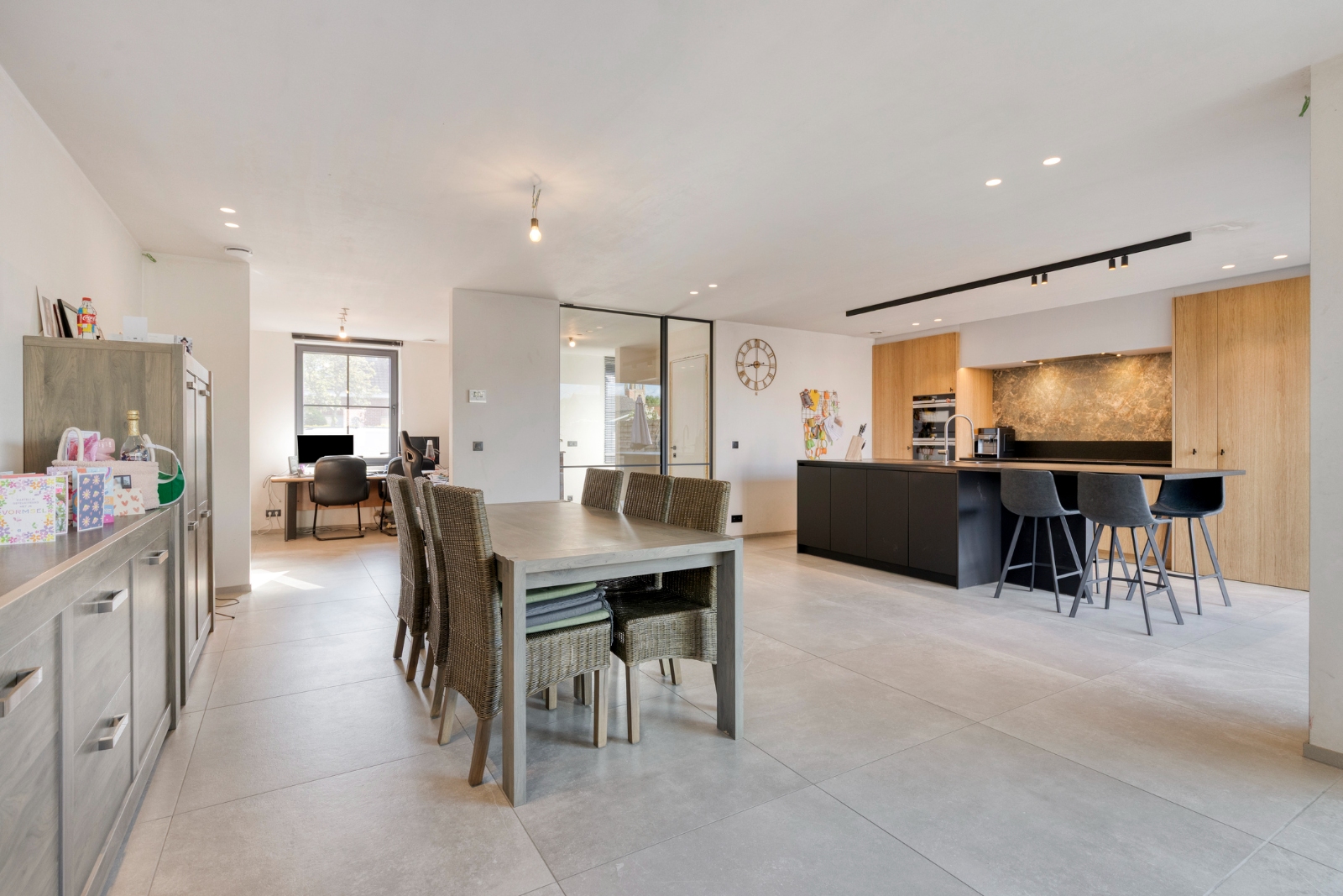 Recente villa (2020) in landelijke, moderne stijl gelegen te Keiem - foto 4