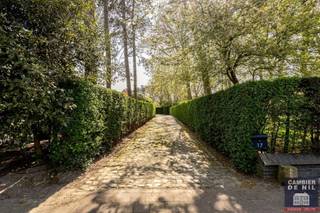 Vrijstaande, ongemeubelde villa gelegen de 2de lijn in het Zoute op een boogscheut van de Royal Zoute Tennis Club en op wandelafstand van de zee.Deze...