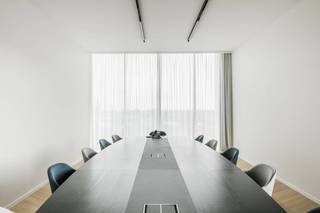 Instapklaar en bemeubeld kantoor te huur in het business center Aedimar in Waregem. Gelegen in de nabijheid van het centrum van Waregem,...