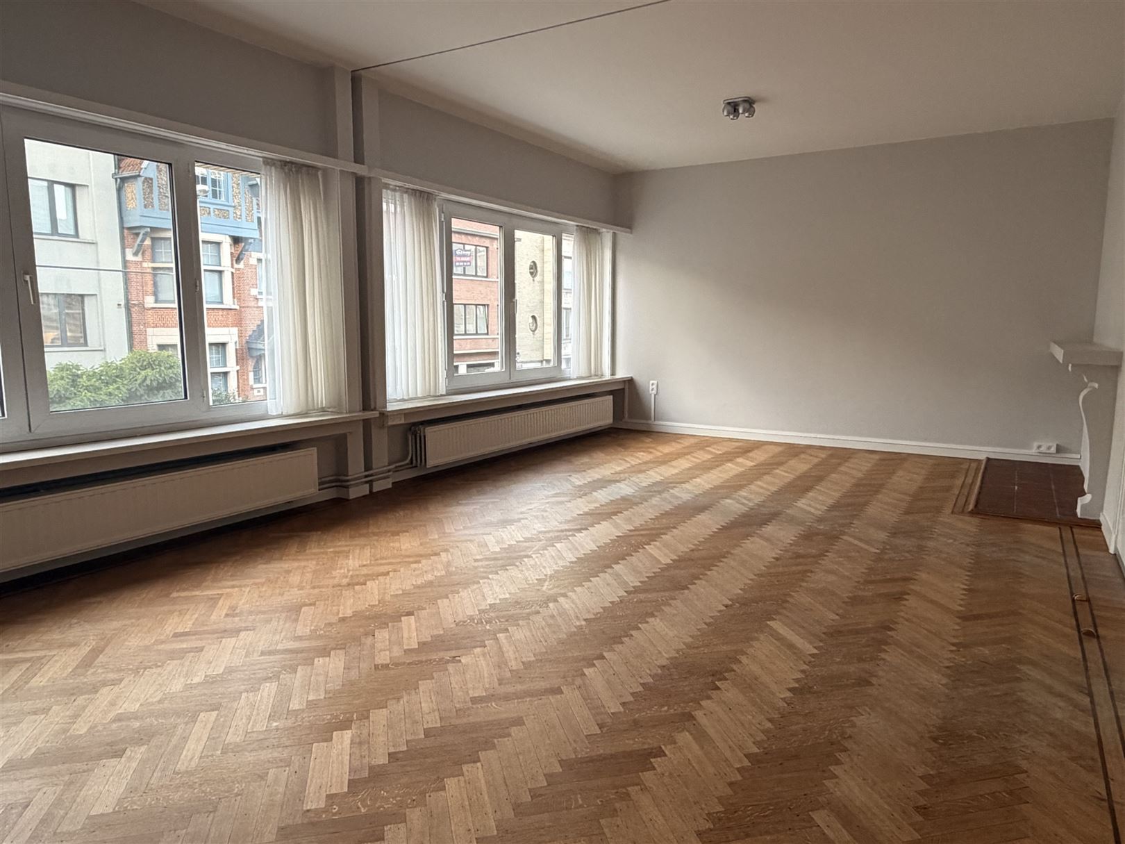 Ruim en opgefrist 2-slpk appartement! - foto 2
