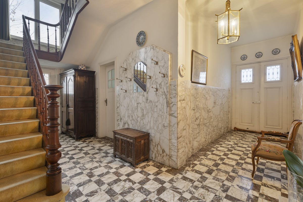 Karaktervolle herenwoning uit 1914 op uitzonderlijk perceel - foto 3