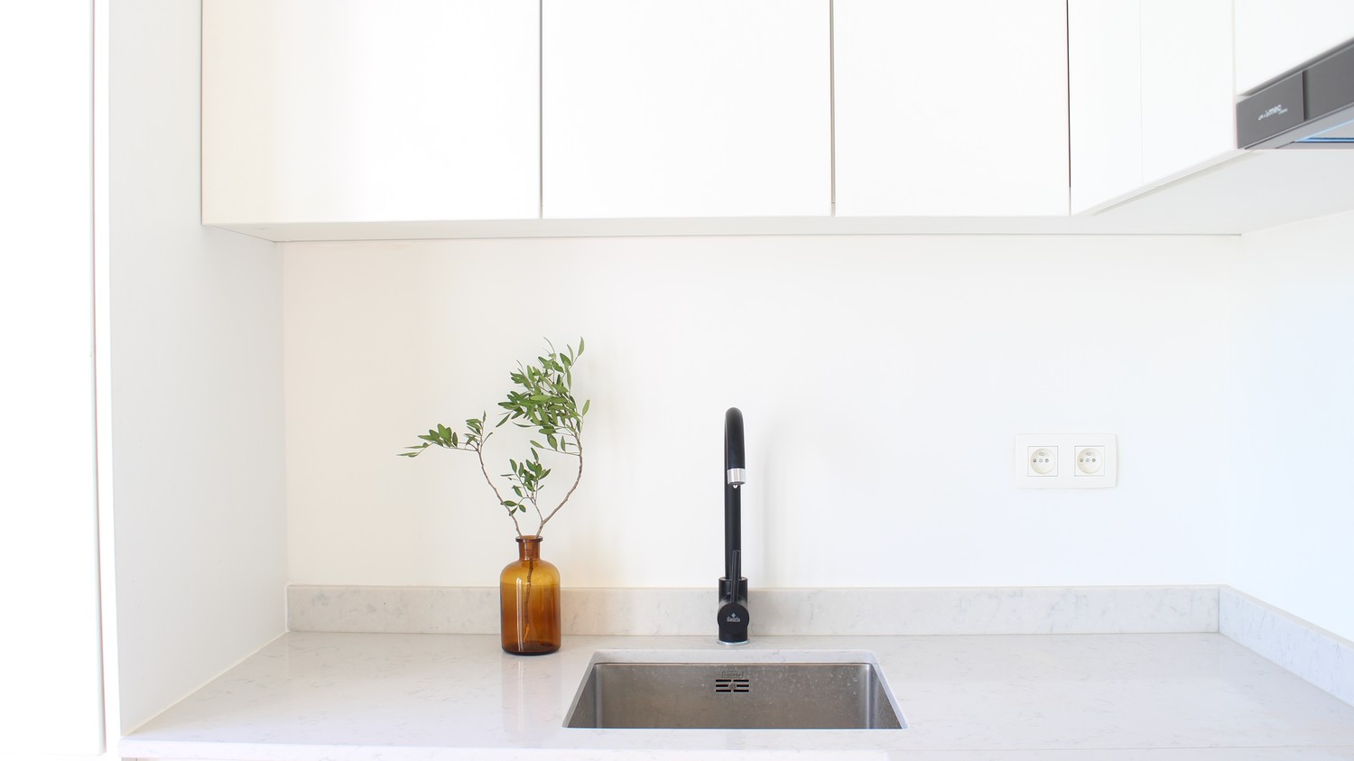 Prachtig 1-slaapkamer appartement in stijlvol gerenoveerd gebouw op toplocatie te Mortsel - foto 3