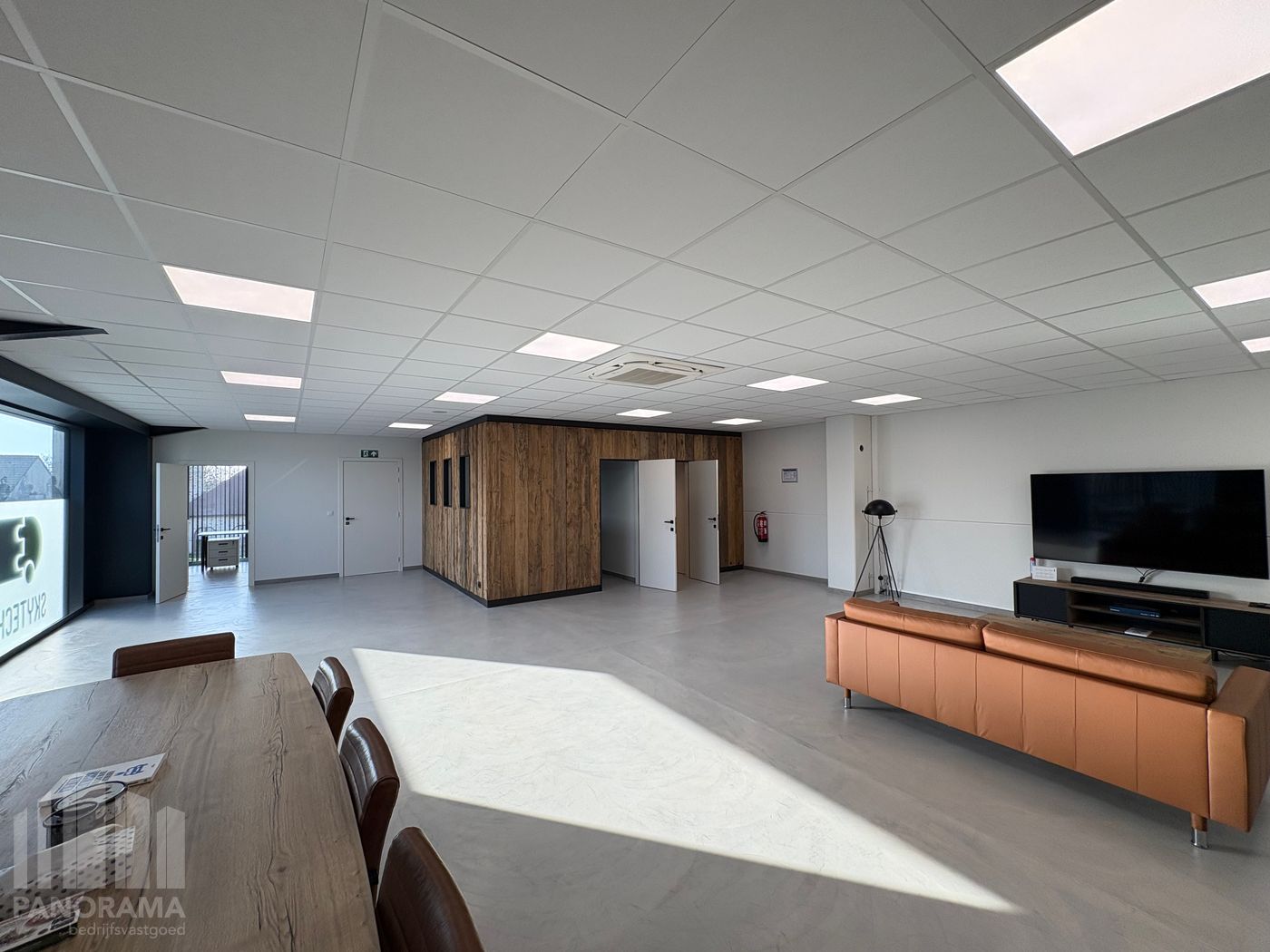Hoogwaardige & lichtrijke kantoorruimte van 486 m² te Nazareth - photo 5