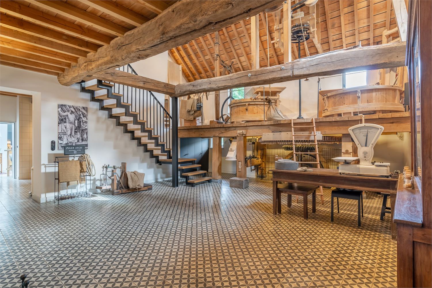 Prachtig gerenoveerde monumentale watermolen - foto 4