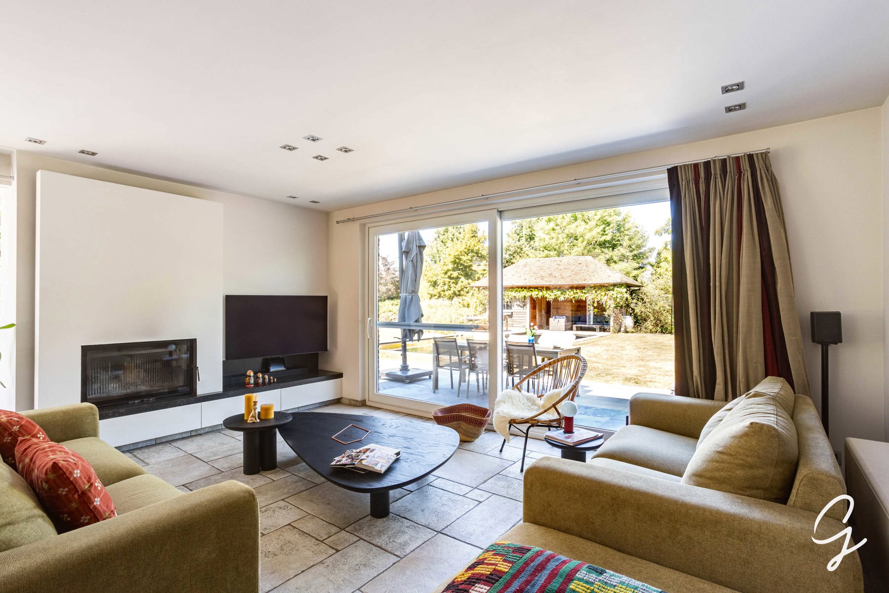 EKE: Exclusieve villa op een groot domein met zwemvijver ! - foto 4