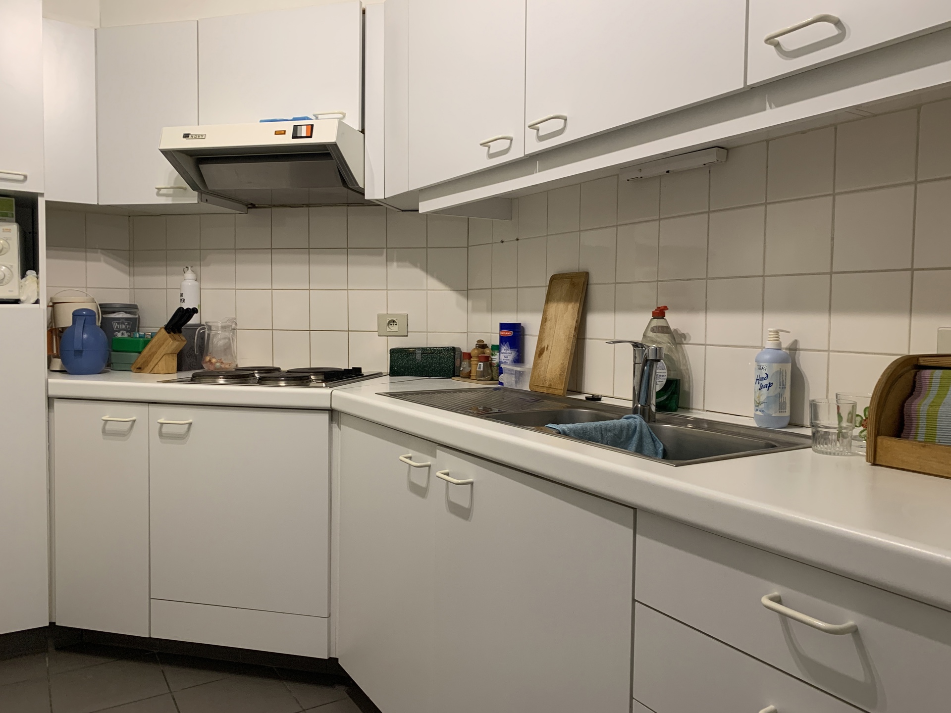 Ruim gelijkvloers appartement met 2 slpk en gezellige koer - foto 4