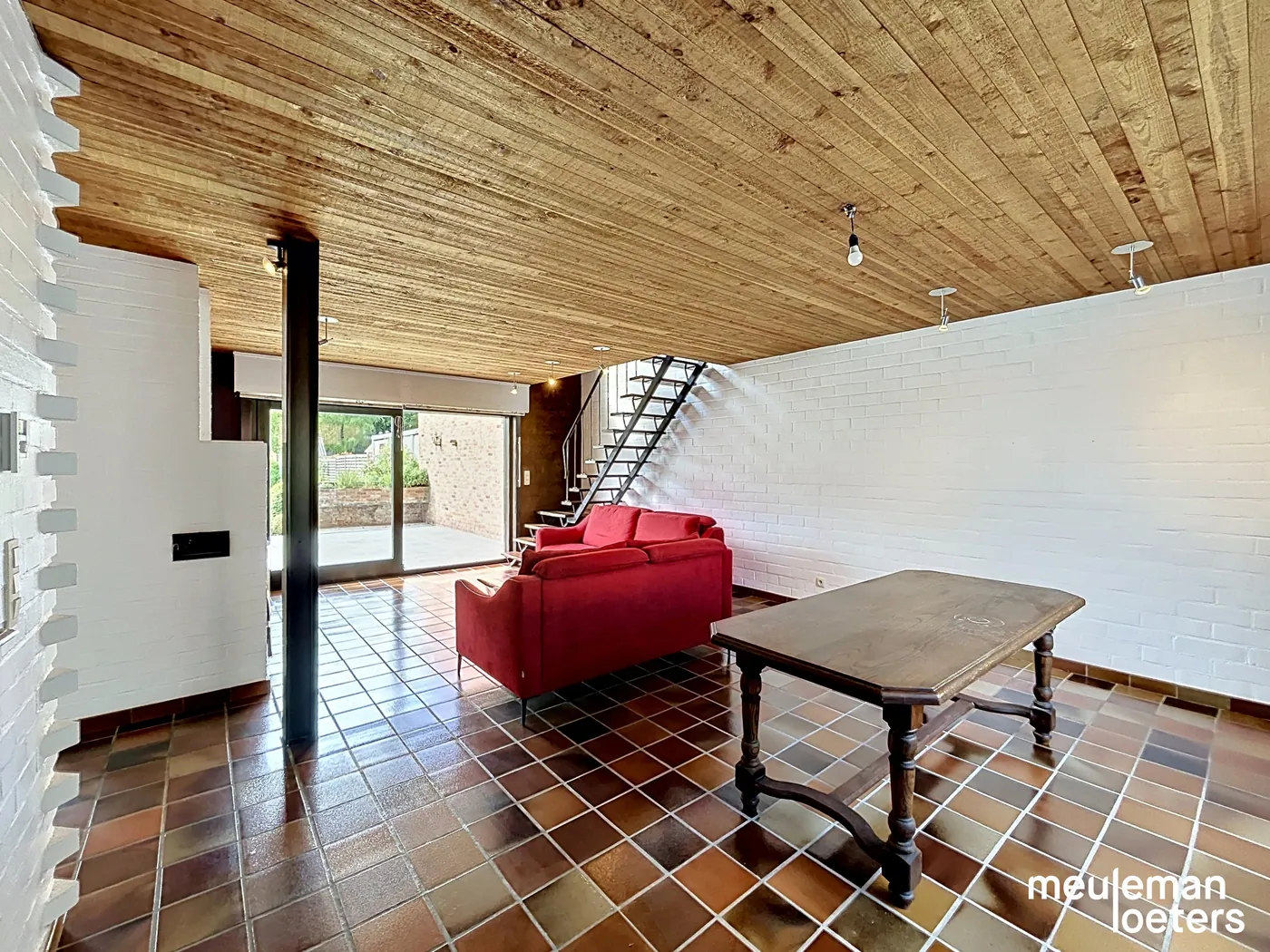 Spacious family home with 4 bedrooms and beautiful garden - photo 4