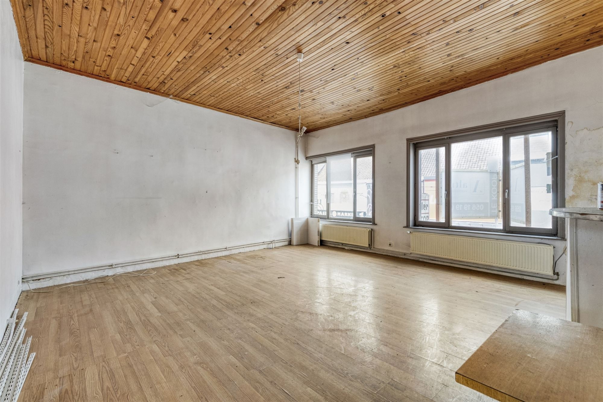 Commercial - photo 5