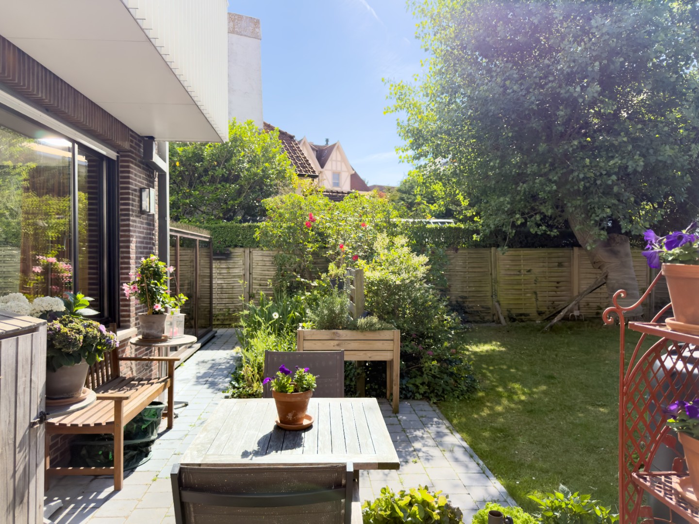 Uniek duplex villa-appartement met tuin, terrassen, parkeerplaatsen en twee garageboxen aan de Bayauxlaan in Knokke - foto 5