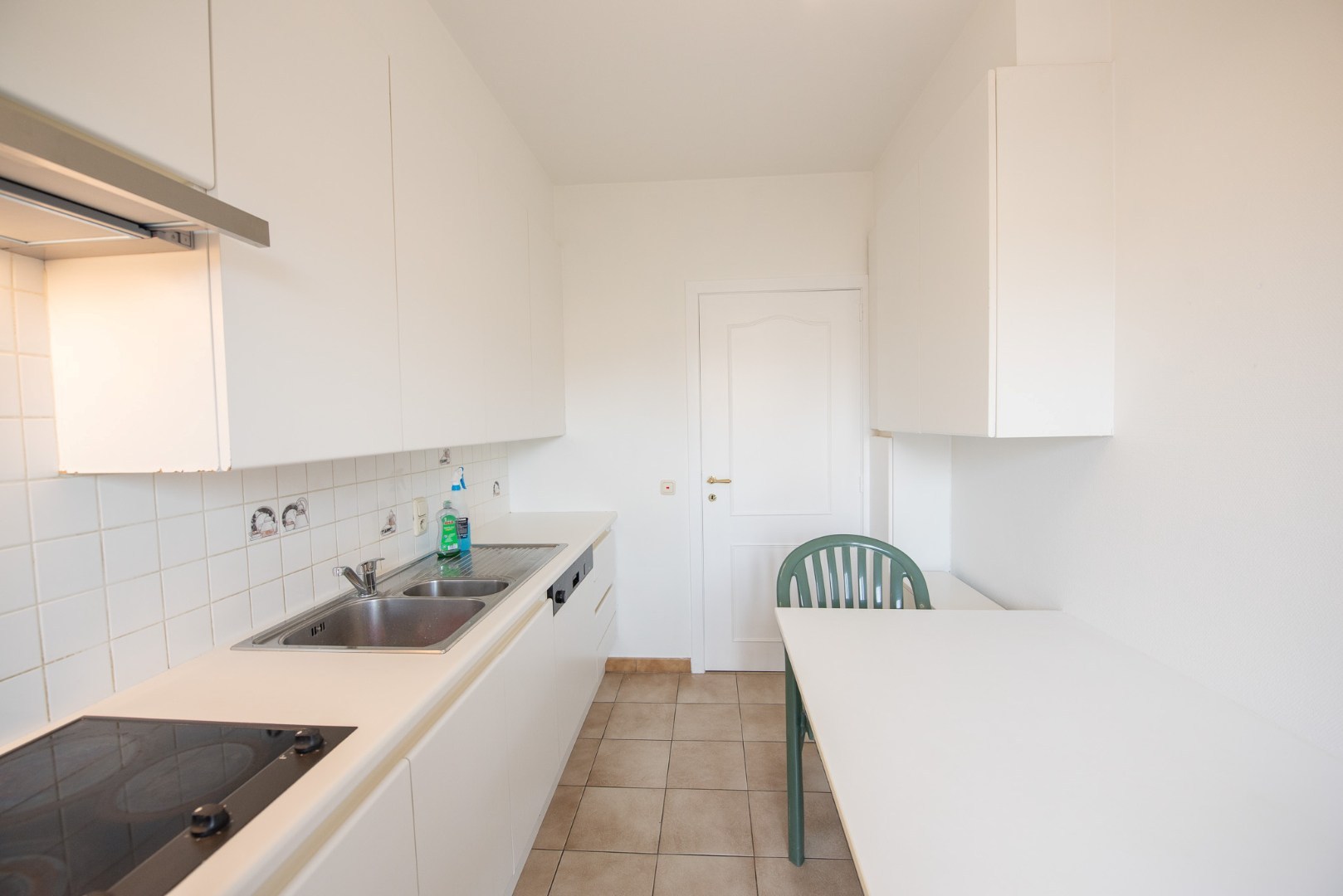 Instapklare woning met tuin en 2 garages in Oeselgem. - foto 5