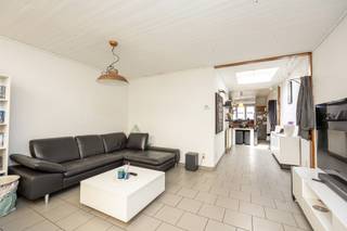 Op zoek naar een woning met veel potentieel?Deze charmante woning, gunstig gelegen nabij invalswegen, het openbaar vervoer en het centrum, werd in...
