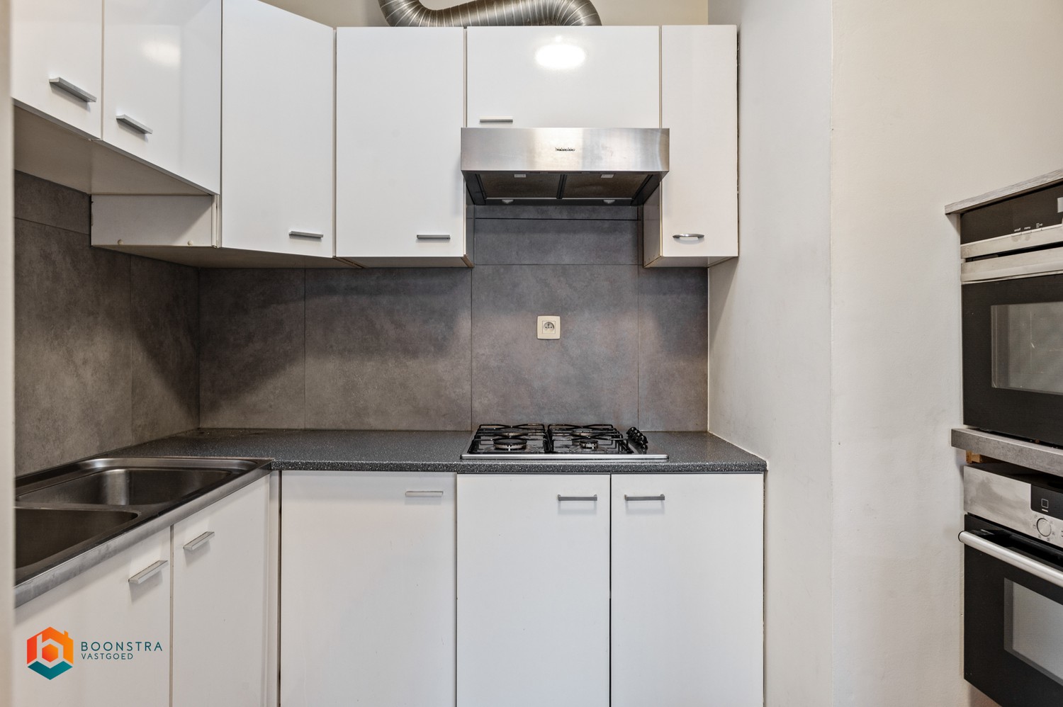Gerenoveerde rijwoning met 1 slpkr en garage in centrum Putte - foto 5
