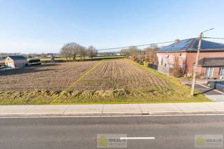 KNAPPE BOUWKAVEL (16A93CA) VOOR OPEN BEBOUWING OP EEN TOPLOCATIE, IN HET RUSTIG GELEGEN GROTE-BROGEL (PEER)! Deze bouwkavel met een oppervlakte...