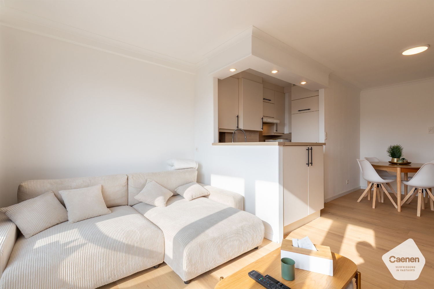 Stijlvol gerenoveerd appartement met moderne afwerking - foto 4