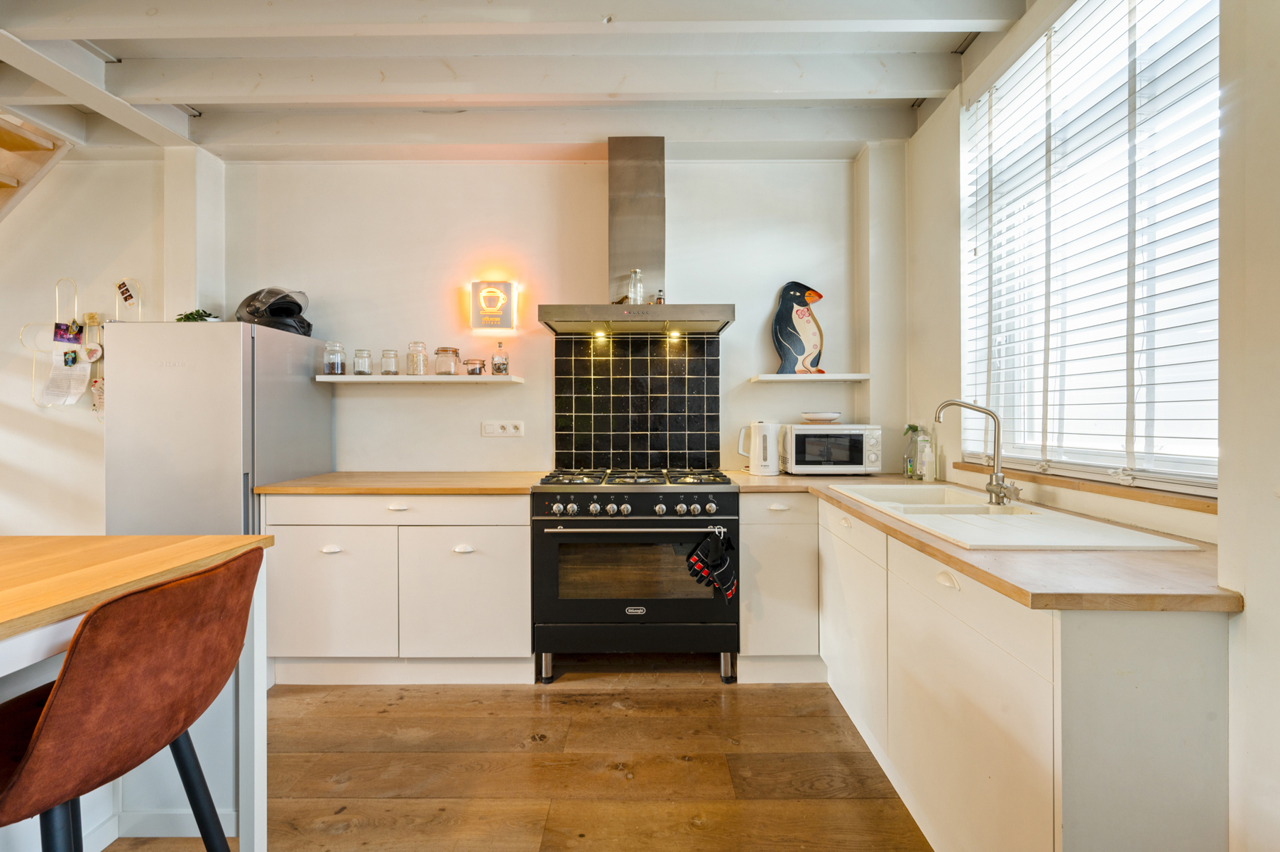 Volledig gerenoveerde stadswoning. - foto 2