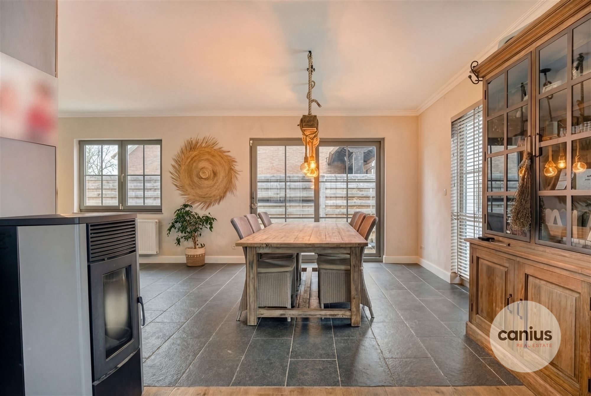 KNAPPE GELIJKVLOERSE WONING MET 4 SLAAPKAMERS - foto 5