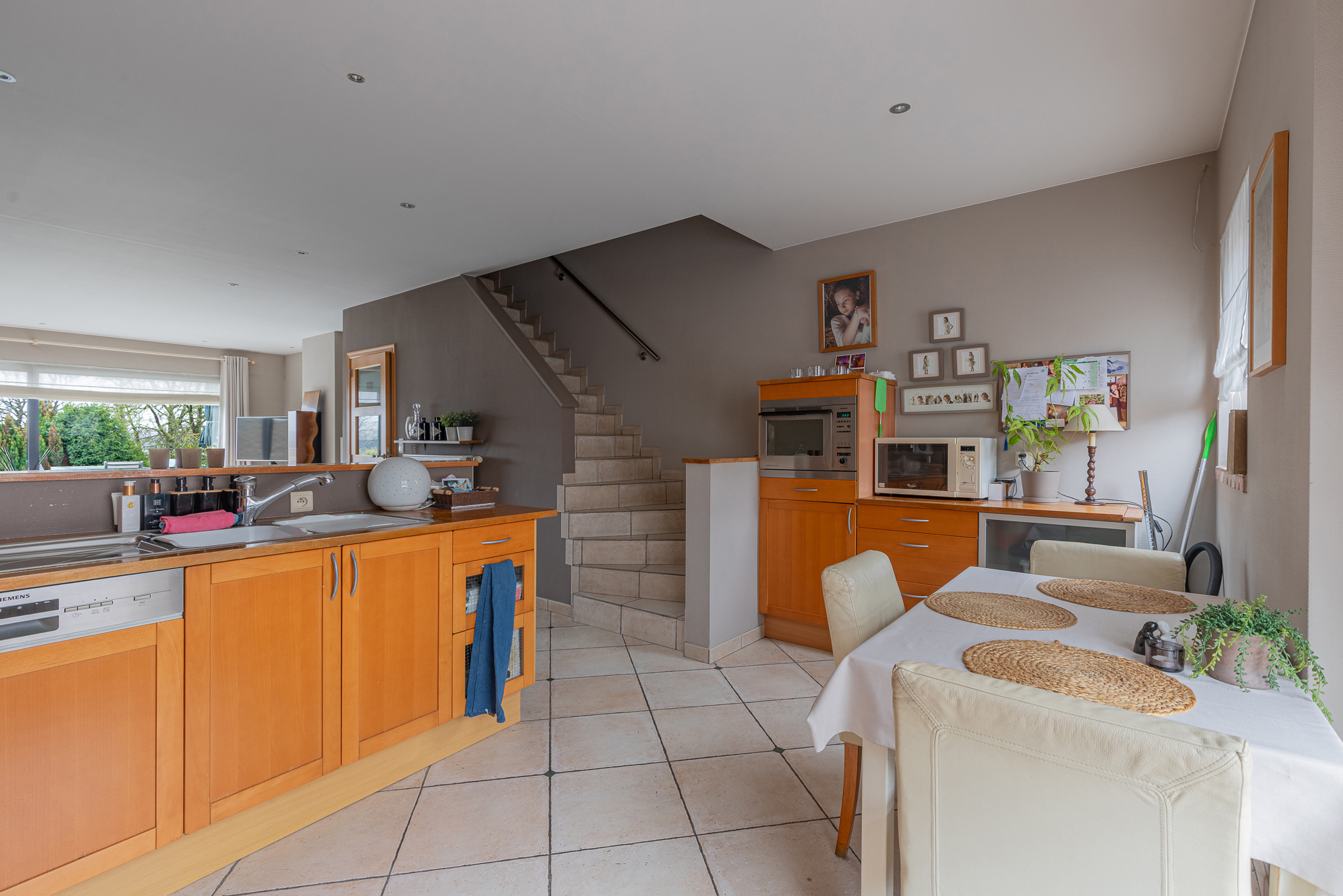 DENDERHOUTEM - Bel - etage met 3 slpk, tuin en ruime garage - foto 4