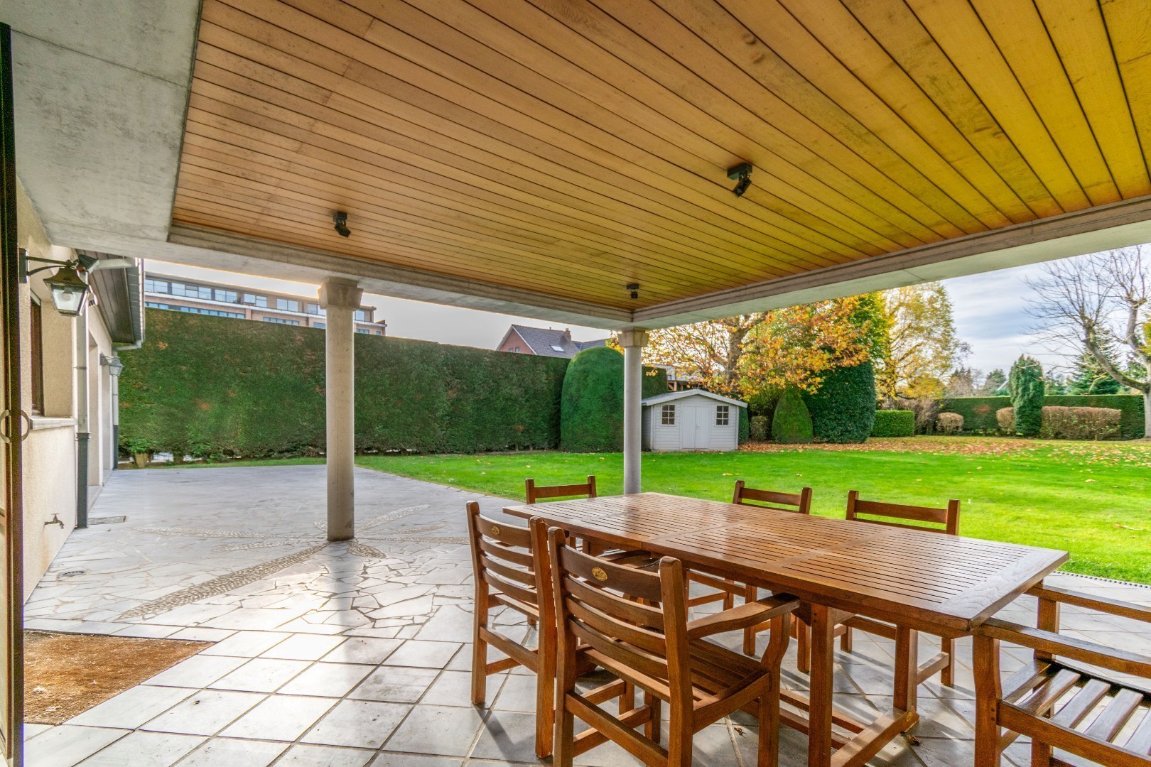 RUIME VILLA MET 6 SLAAPKAMERS OP PERCEEL 20ARE! - foto 4