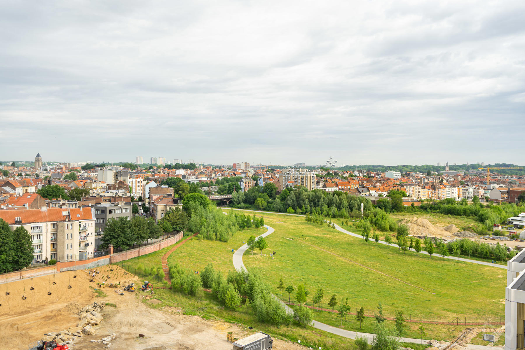 Subliem 1 slaapkamer appartement met open uitzicht - foto 4