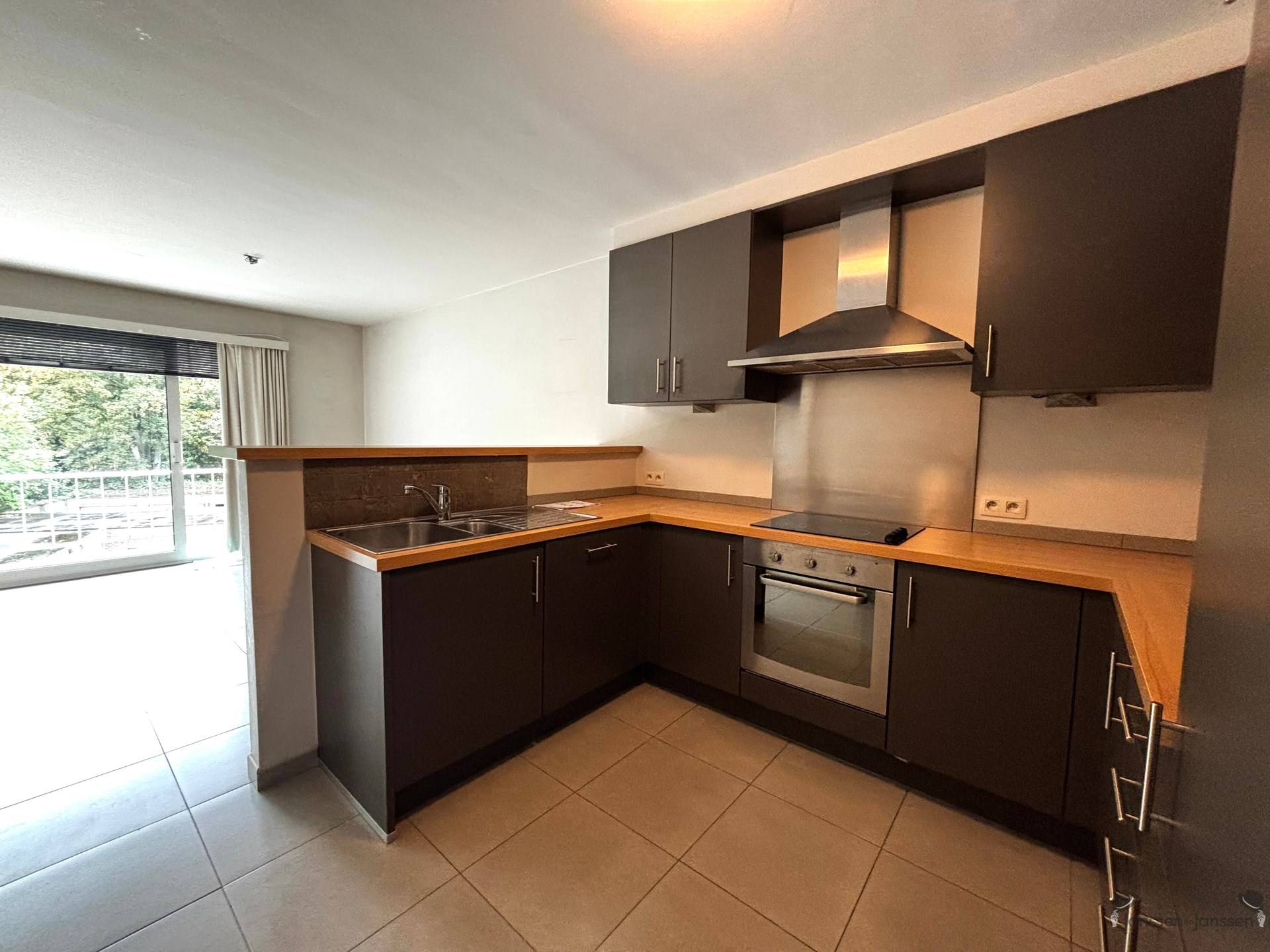 Appartement met 2 slaapkamers en garage - foto 4