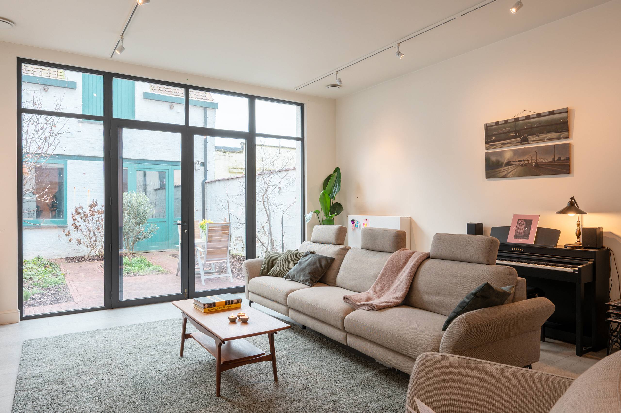 Stijlvolle woon-werkcombi met koetshuis - foto 4